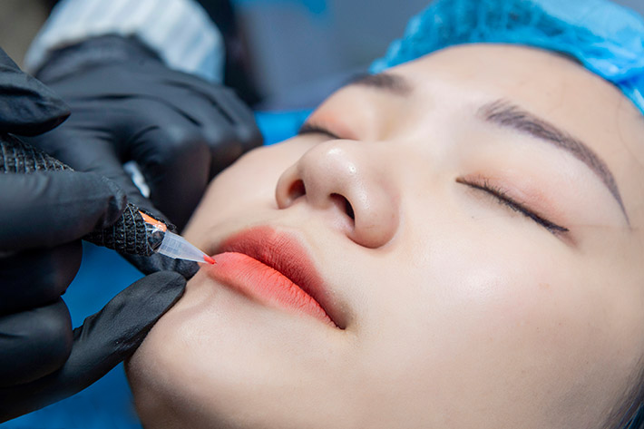 Tan tê, giúp môi lên màu đẹp sau phun – Bí quyết từ Long huyết P/H